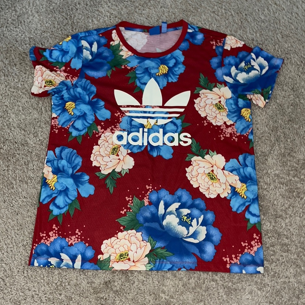Adidas top